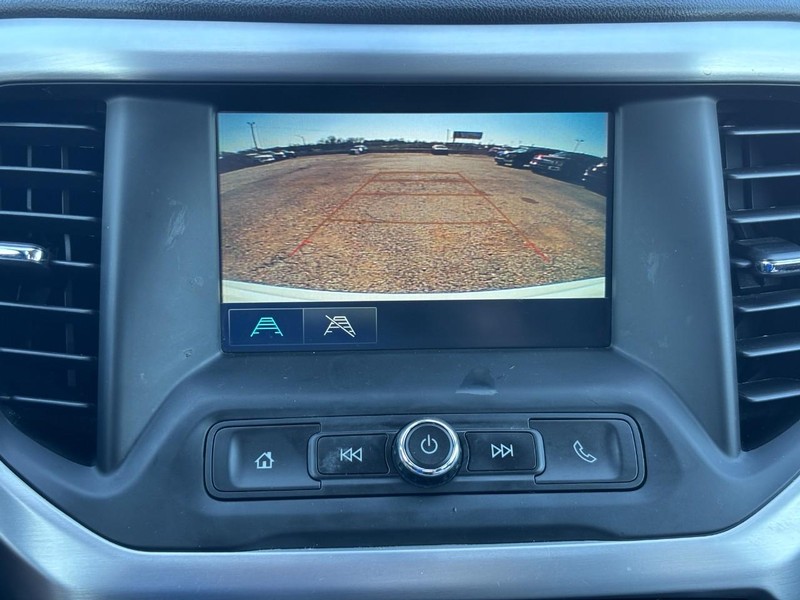 GMC Acadia Vehicle Image 22