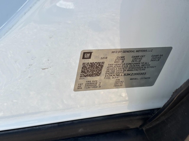 GMC Acadia Vehicle Image 24