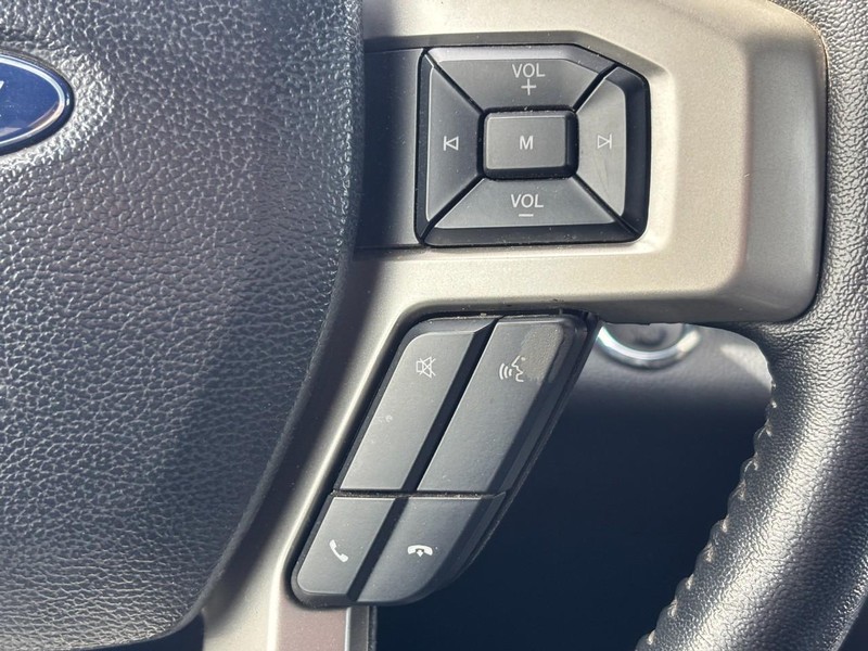 Ford Super Duty F-250 SRW Vehicle Image 19