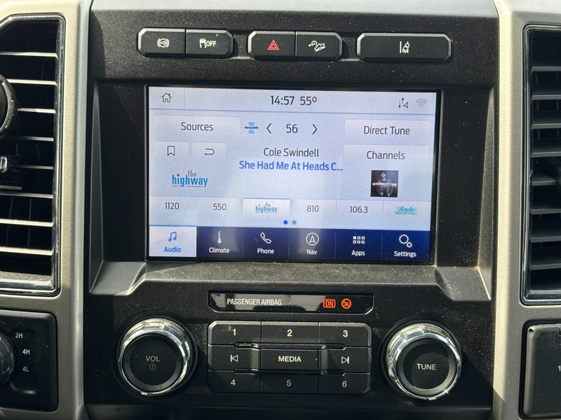 Ford Super Duty F-250 SRW Vehicle Image 21