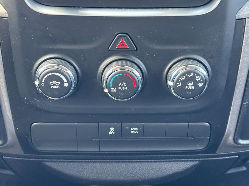 Ram 1500 Vehicle Image 23