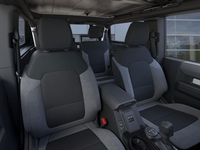 Ford Bronco Vehicle Image 12