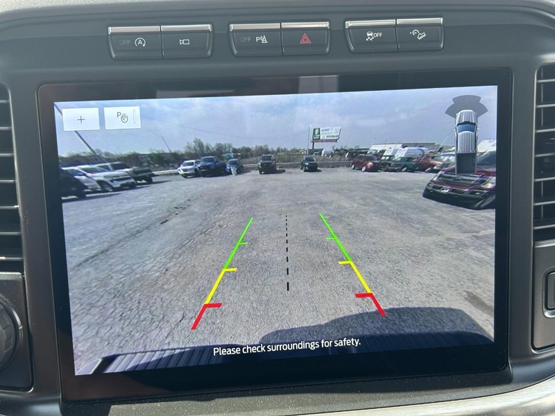 Ford F-150 Vehicle Full-screen Gallery Image 22