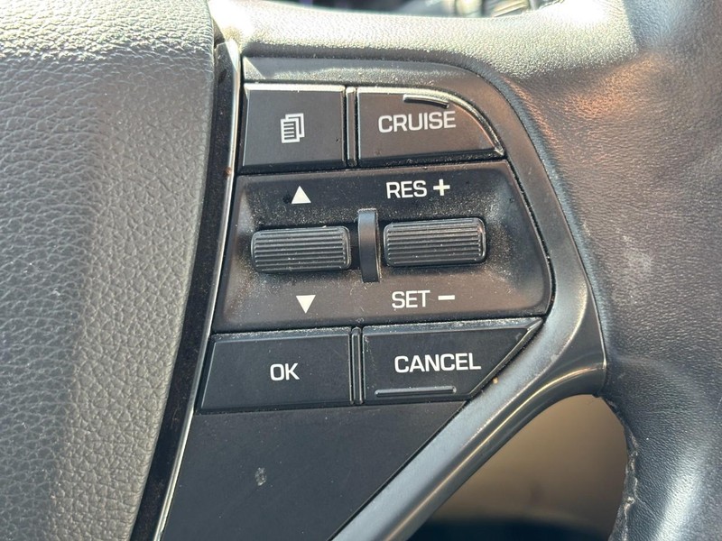 Hyundai Sonata Vehicle Image 20