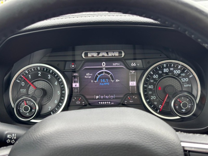 Ram 1500 Vehicle Full-screen Gallery Image 20