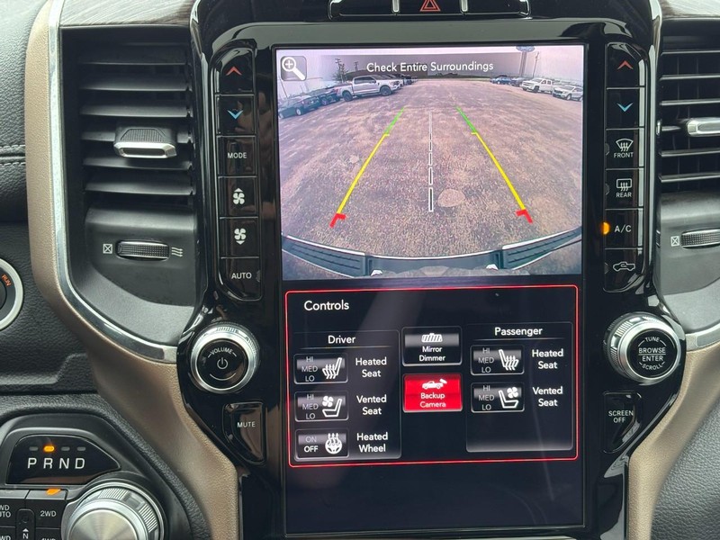 Ram 1500 Vehicle Full-screen Gallery Image 23