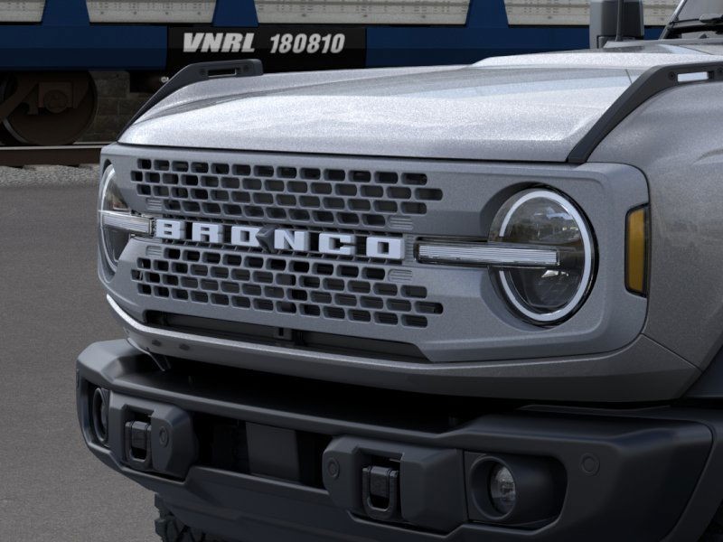 Ford Bronco Vehicle Image 21