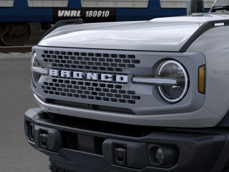 Ford Bronco Vehicle Image 21