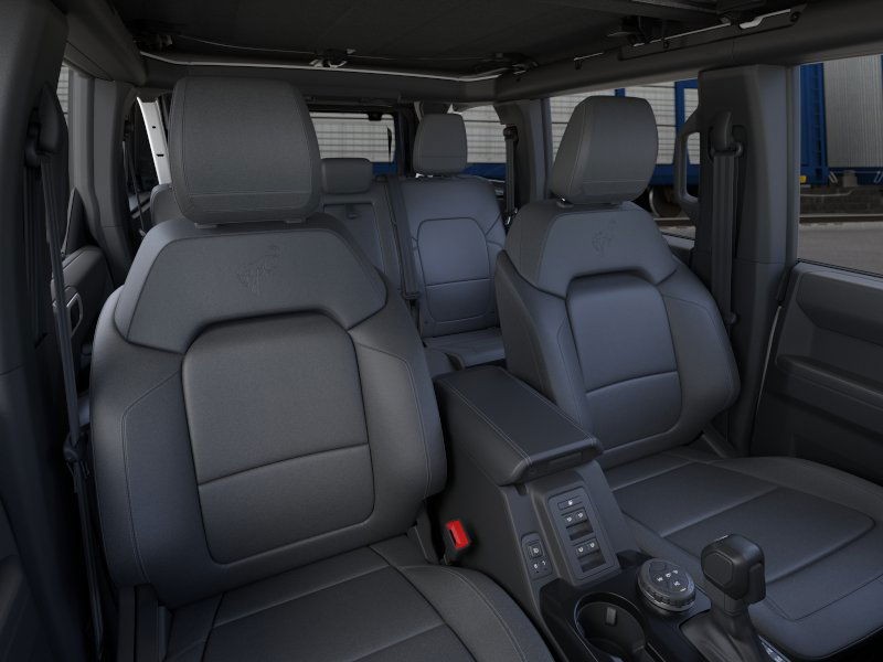 Ford Bronco Vehicle Image 12