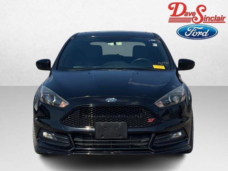 Ford Focus Vehicle Image 02