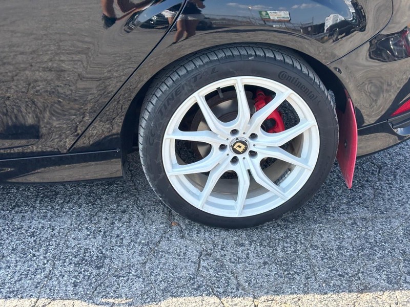 Ford Focus Vehicle Image 11