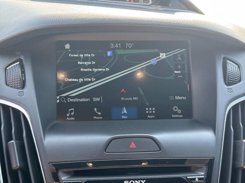 Ford Focus Vehicle Image 21