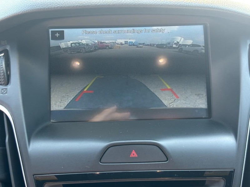 Ford Focus Vehicle Image 22