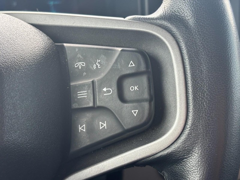 Ford Bronco Vehicle Full-screen Gallery Image 19