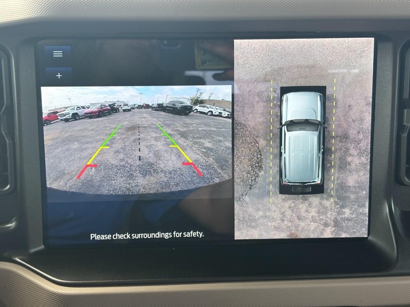 Ford Bronco Vehicle Full-screen Gallery Image 22