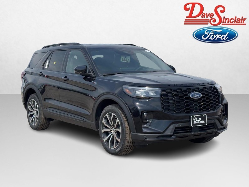 Ford Explorer Vehicle Full-screen Gallery Image 04