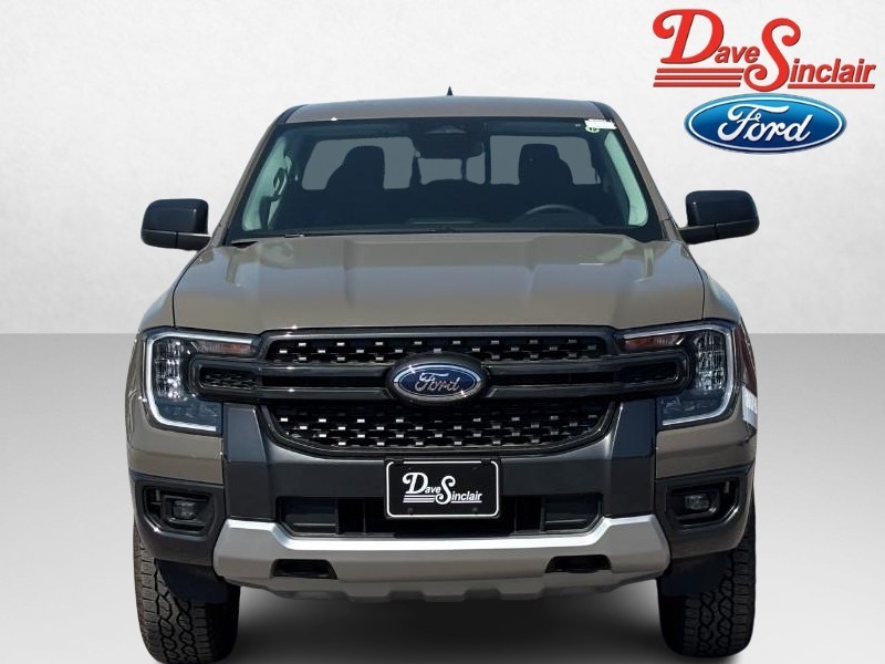 Ford Ranger Vehicle Full-screen Gallery Image 02