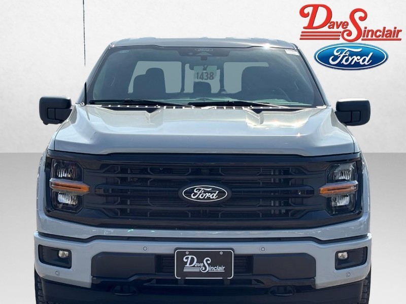 Ford F-150 Vehicle Full-screen Gallery Image 02