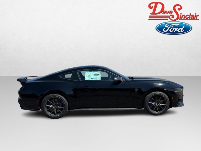 Ford Mustang Vehicle Full-screen Gallery Image 05