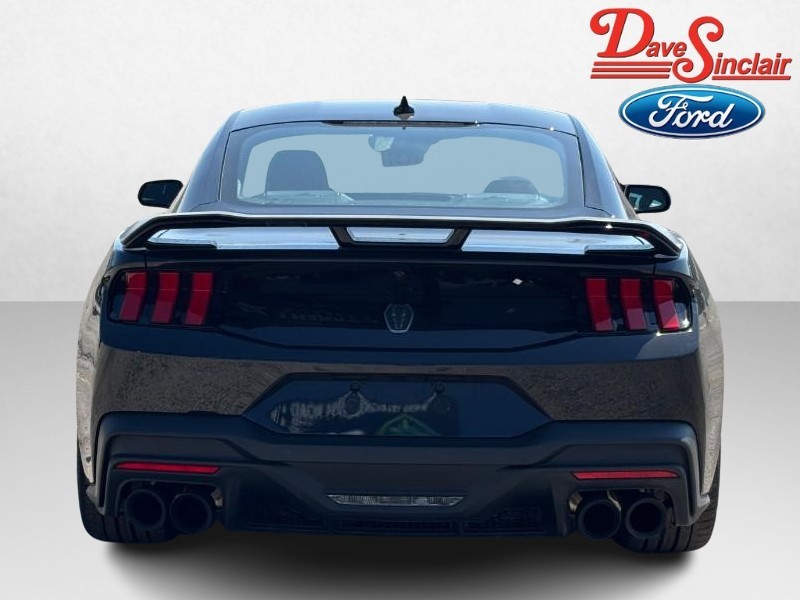 Ford Mustang Vehicle Full-screen Gallery Image 08