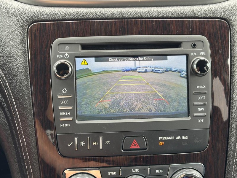 Chevrolet Traverse Vehicle Image 24