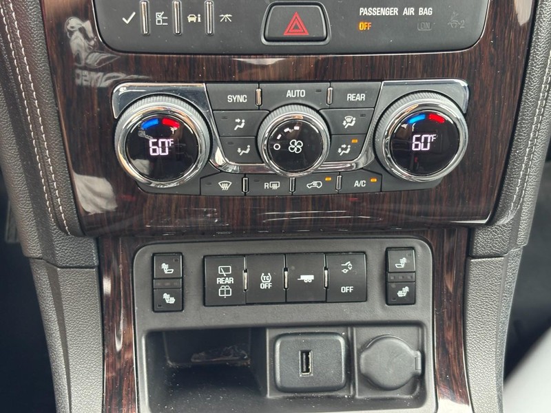 Chevrolet Traverse Vehicle Image 25