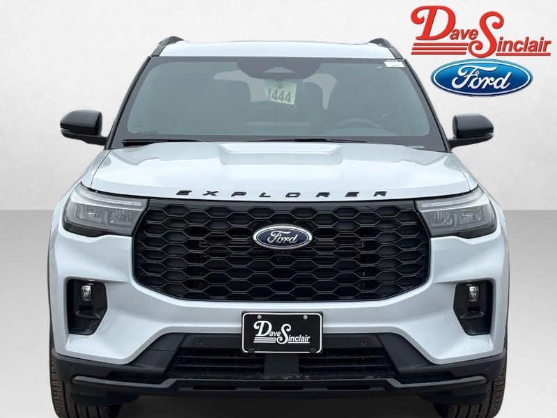 Ford Explorer Vehicle Image 02