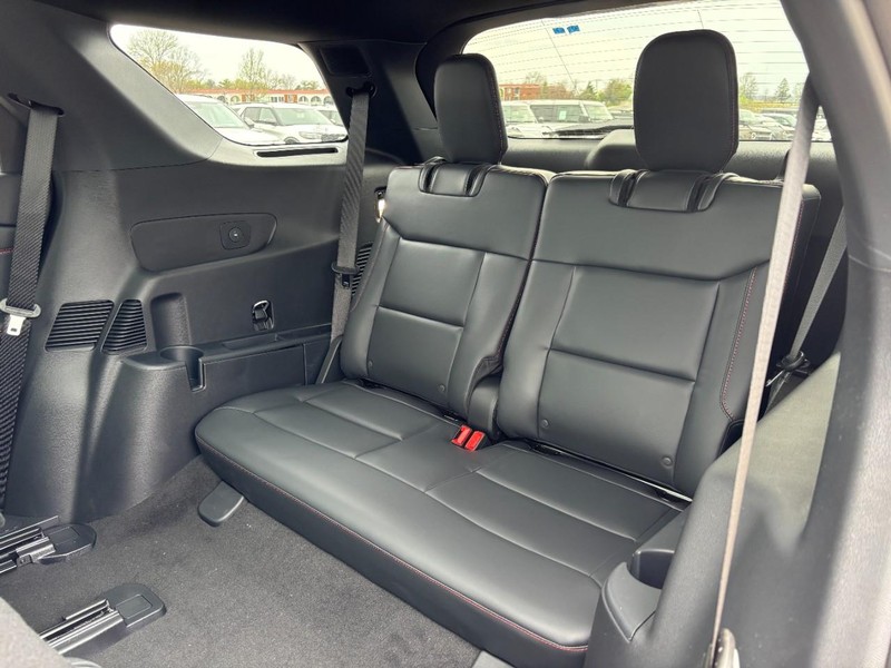 Ford Explorer Vehicle Image 12