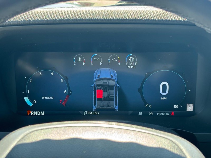Ford F-150 Vehicle Full-screen Gallery Image 21