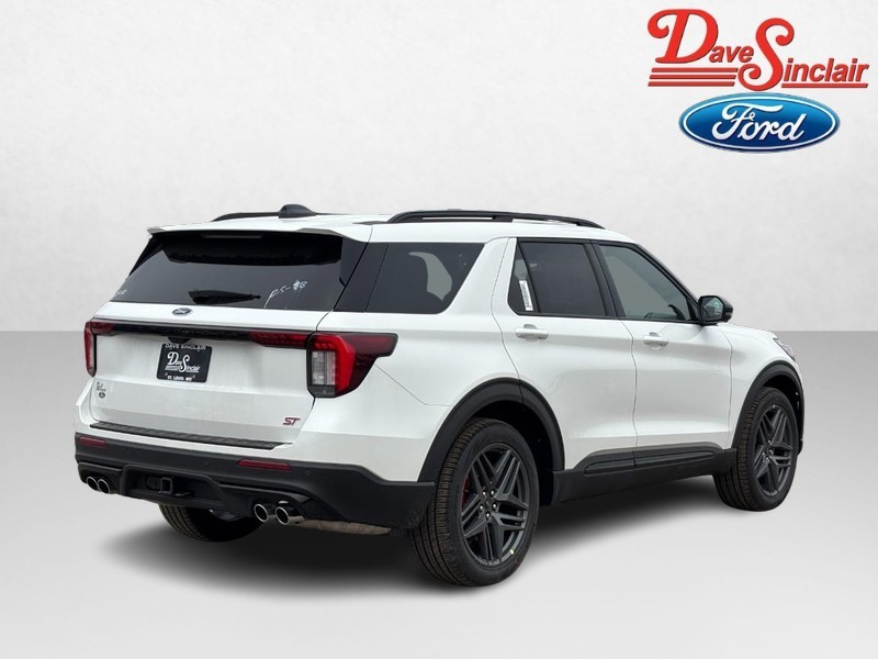 Ford Explorer Vehicle Image 07