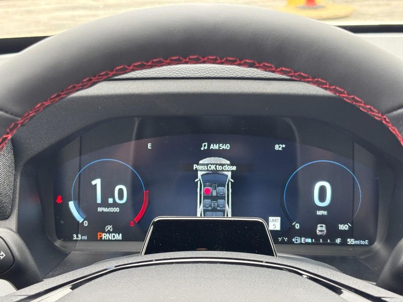 Ford Explorer Vehicle Image 21