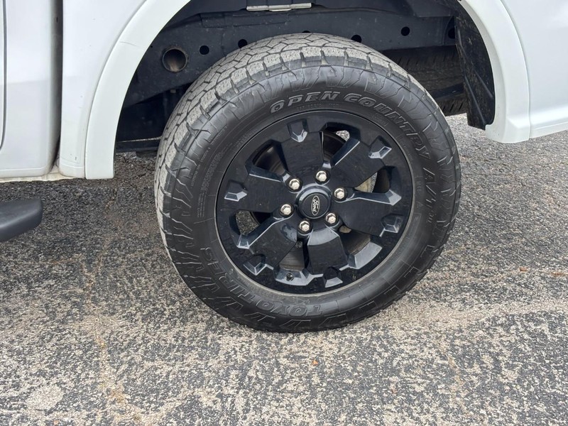 Ford Ranger Vehicle Full-screen Gallery Image 11