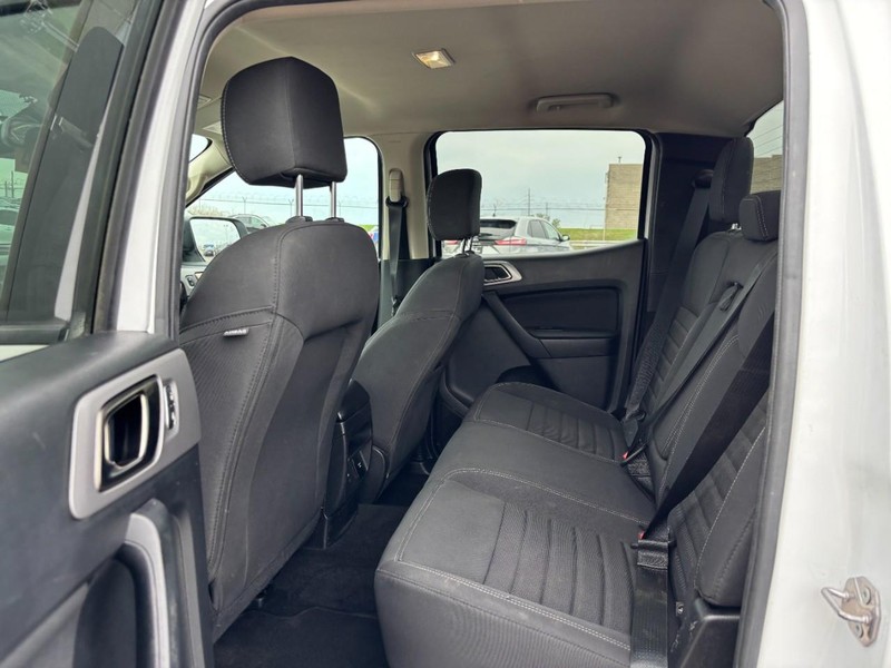 Ford Ranger Vehicle Full-screen Gallery Image 12