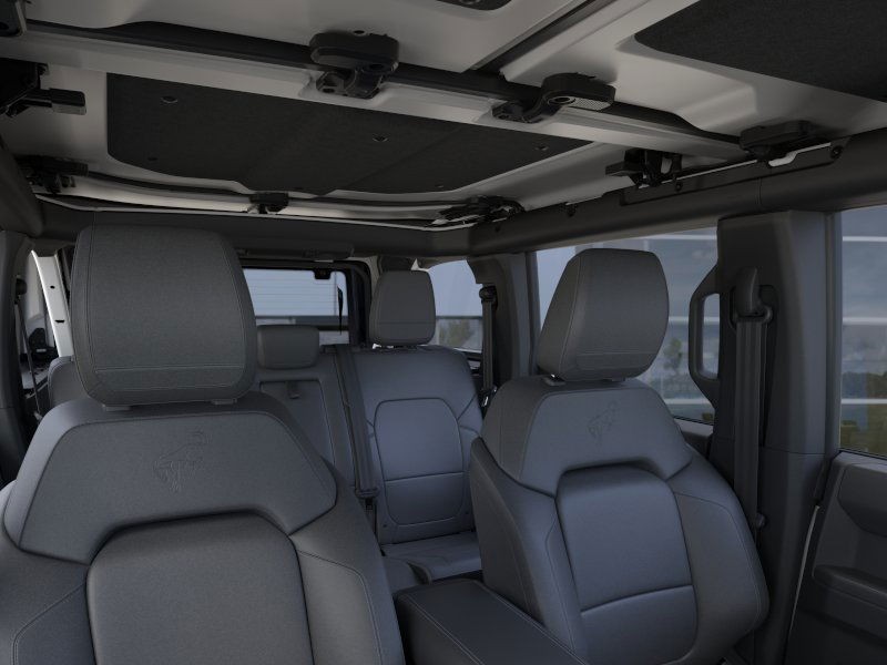 Ford Bronco Vehicle Image 14