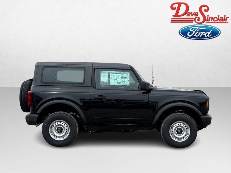 Ford Bronco Vehicle Image 05
