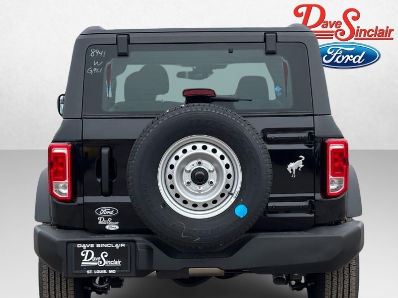 Ford Bronco Vehicle Image 08