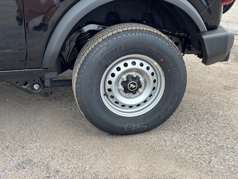 Ford Bronco Vehicle Image 11