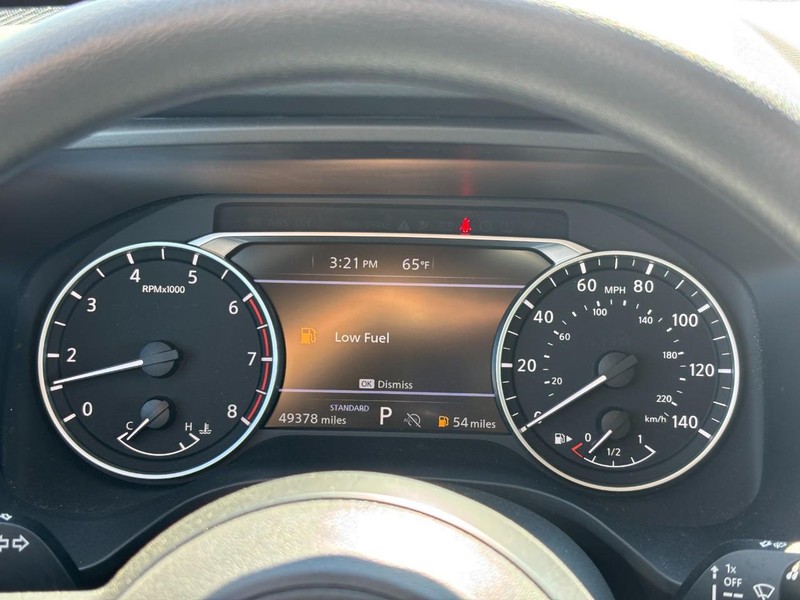 Nissan Rogue Vehicle Image 20