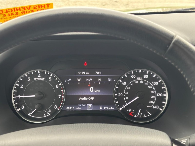 Nissan Armada Vehicle Full-screen Gallery Image 22