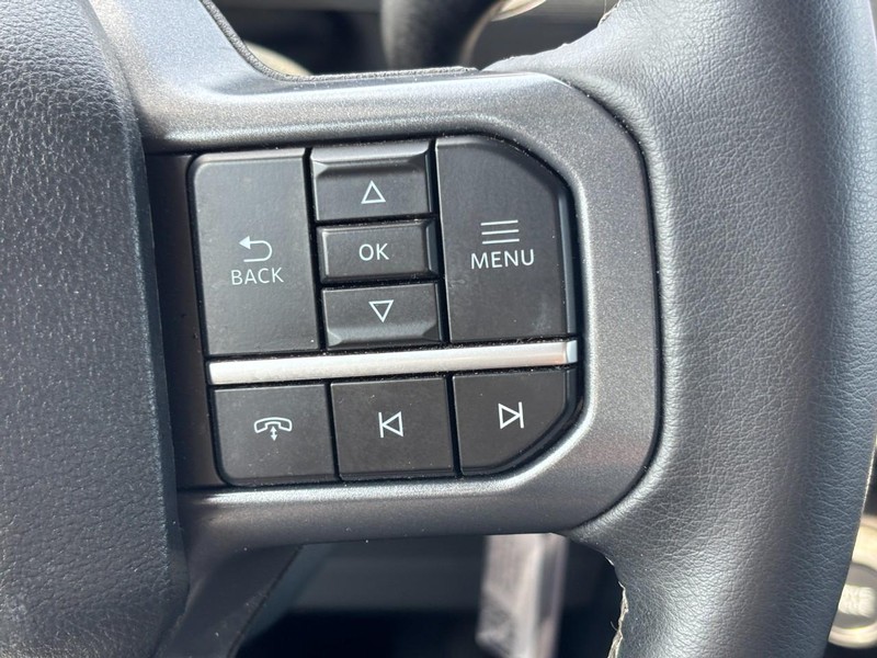 Ford F-150 Vehicle Full-screen Gallery Image 19