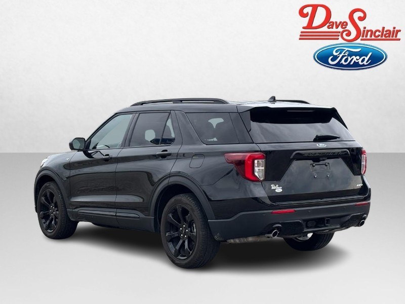 Ford Explorer Vehicle Image 09