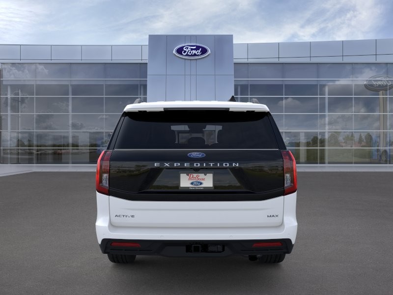Ford Expedition Max Vehicle Full-screen Gallery Image 07