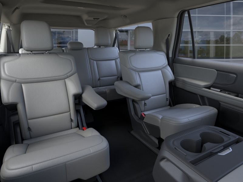 Ford Expedition Max Vehicle Full-screen Gallery Image 13