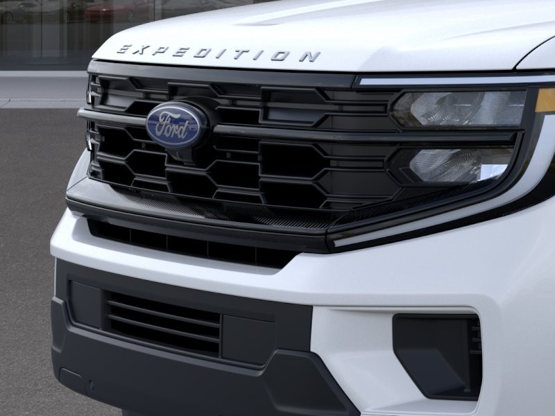 Ford Expedition Max Vehicle Full-screen Gallery Image 19