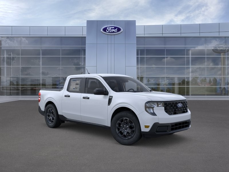 Ford Maverick Vehicle Image 09
