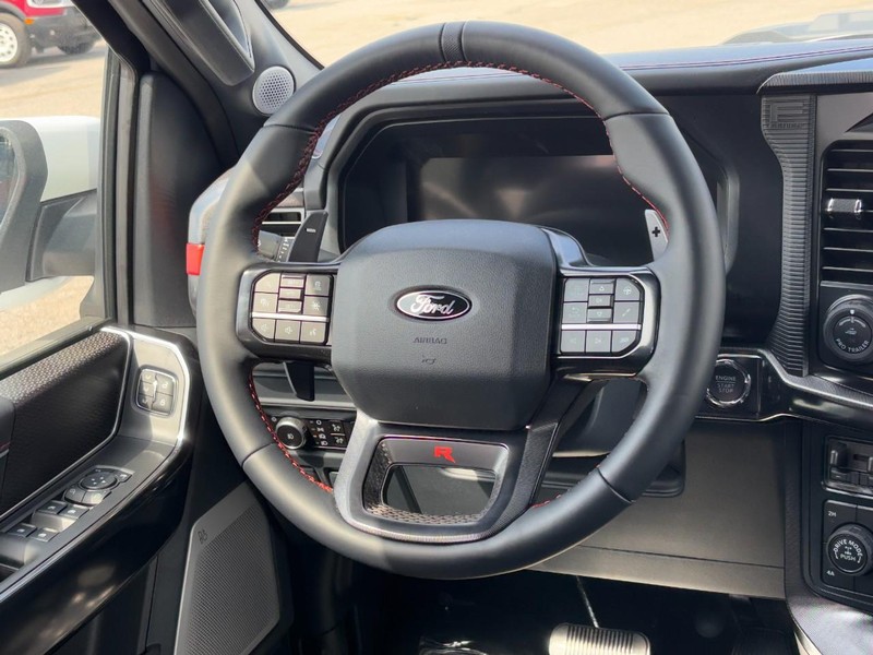 Ford F-150 Vehicle Image 14