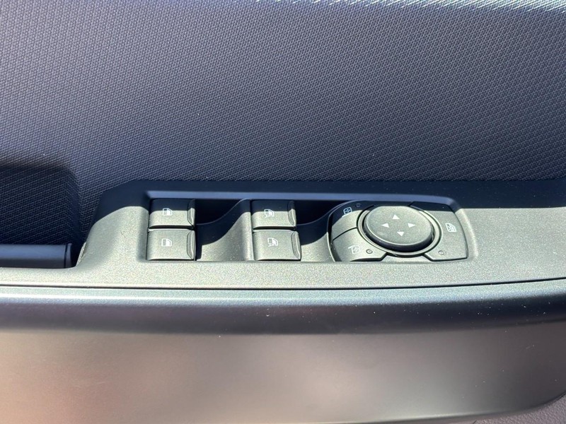 Ford F-150 Vehicle Image 17