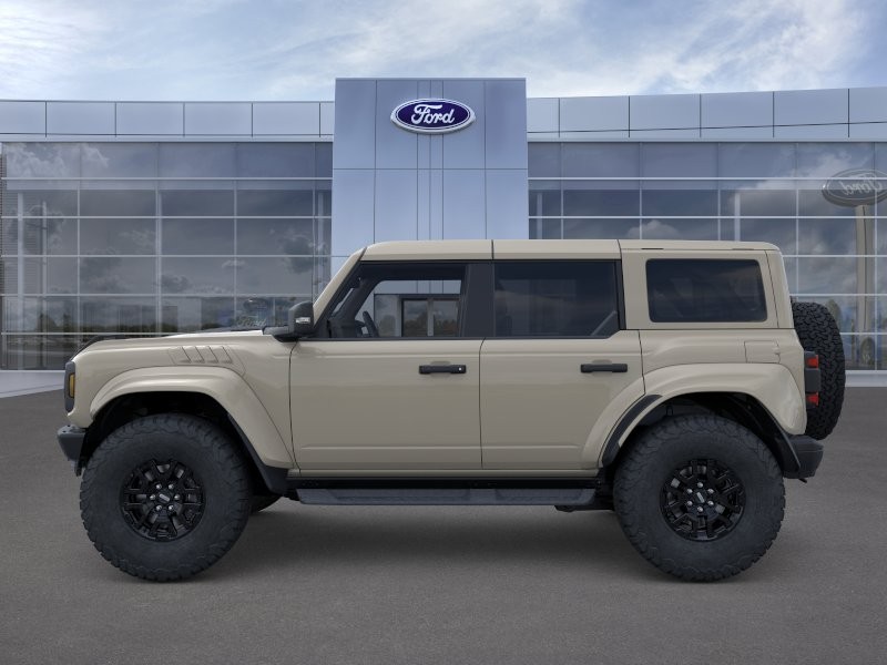 Ford Bronco Vehicle Full-screen Gallery Image 04