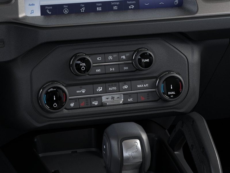 Ford Bronco Vehicle Full-screen Gallery Image 18