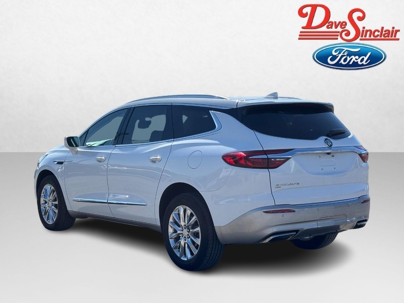 Buick Enclave Vehicle Image 09